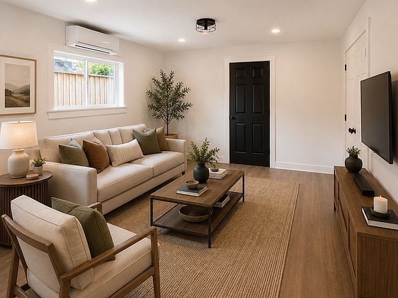 5th image of 3702 Cochran St #2