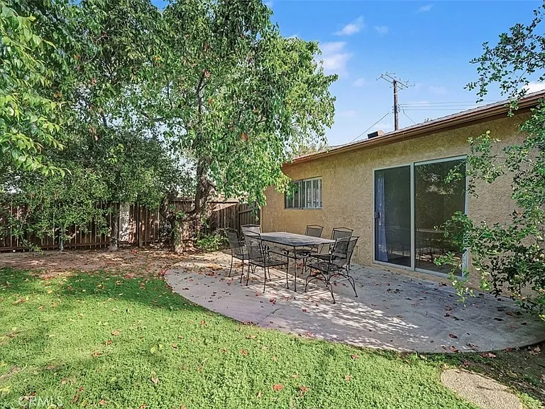 4413 Canoga Dr — Photo 30