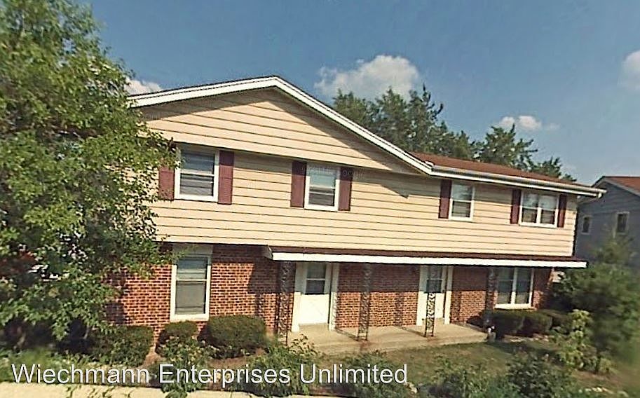 2nd image of 1340 Dover Pl
