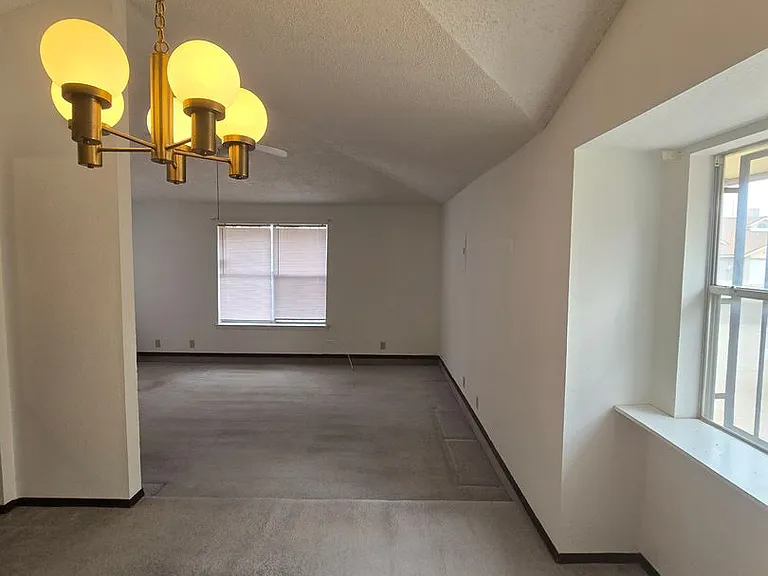4536 General Maloney Cir — Photo 8