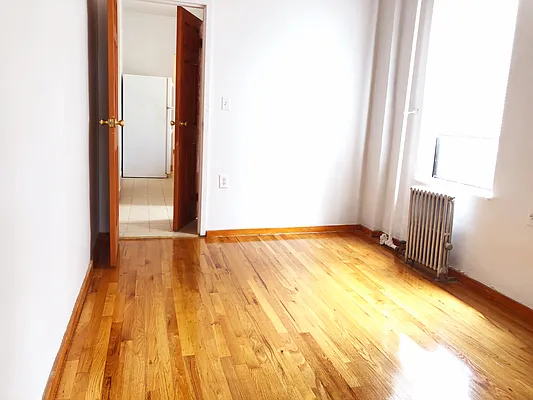 Rented by NY Space Finders Inc. | media 25