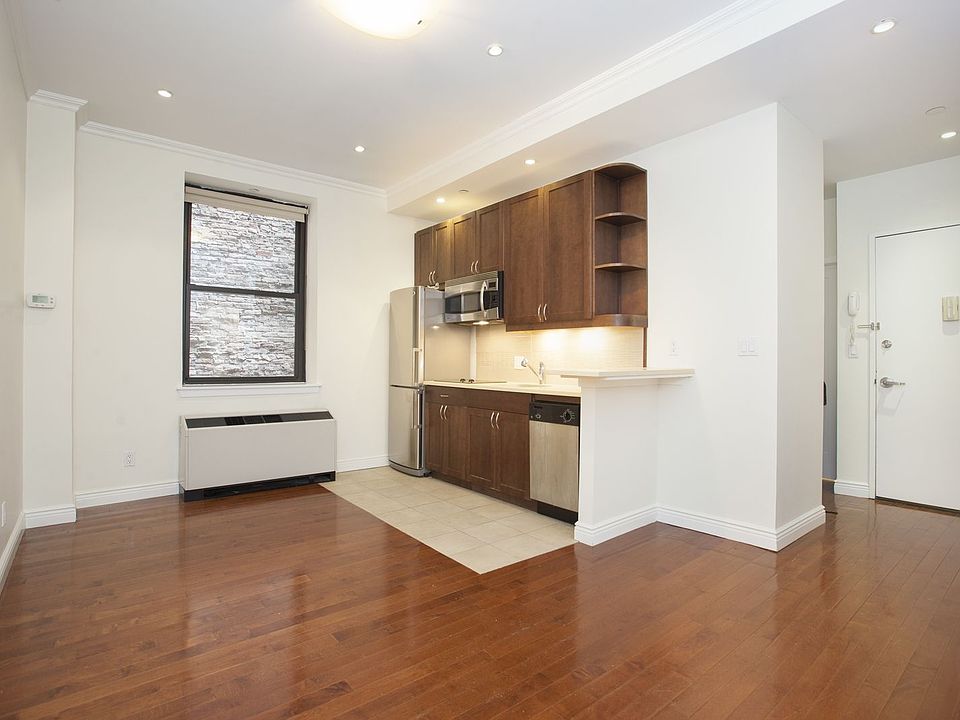 1st image of 488 7th Ave APT 8A