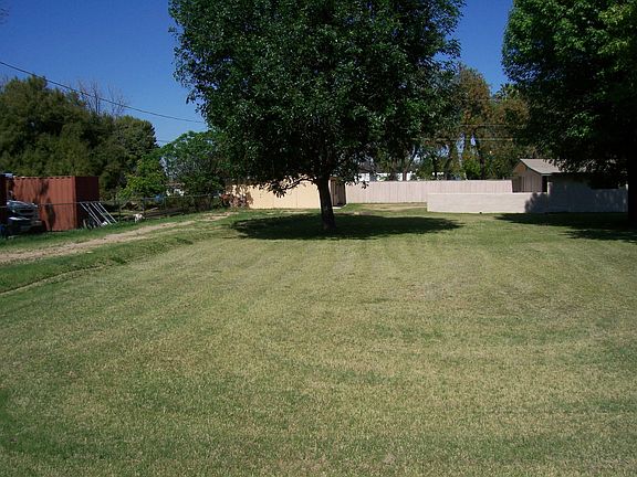 Huge grassy backyard