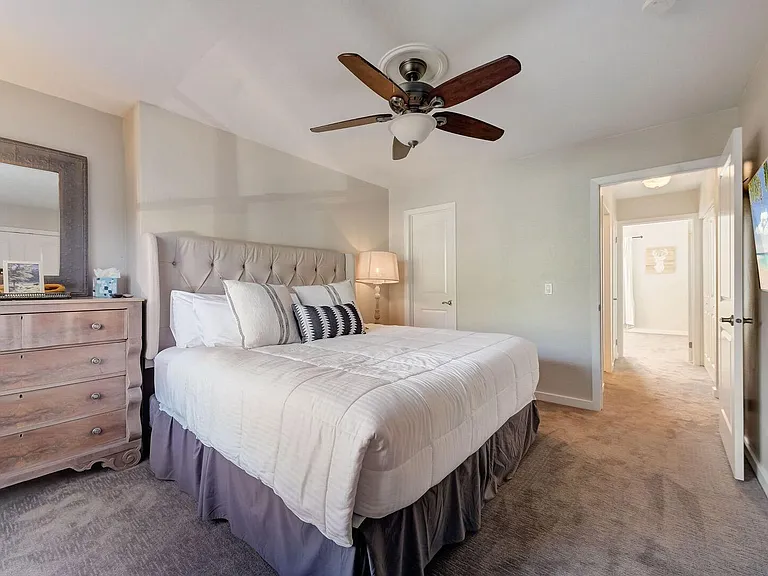1478 Park Ave — Photo 9