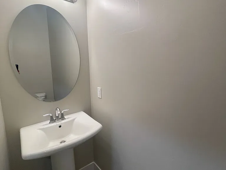 1/2 Bath in Hallway