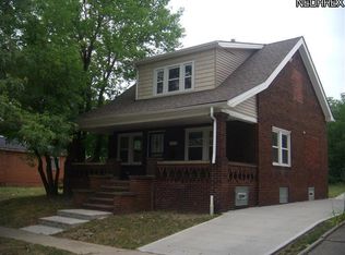 725 E 159th St, Cleveland, OH