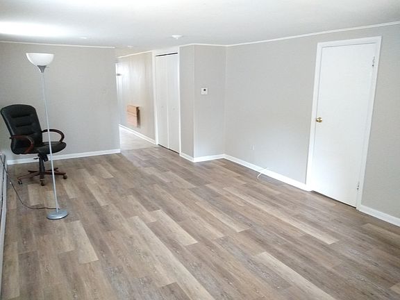 5th image of 311 Marengo Ave #B