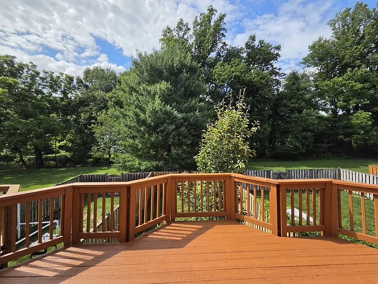 4613 Ripley Manor Ter — Photo 14