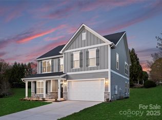1305 39th Avenue Pl NE, Hickory, NC 28601