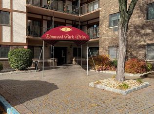 2 Elmwood Park Dr APT 107, Staten Island, NY 10314