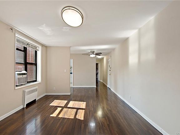 2nd image of 555 McLean Ave APT 2F