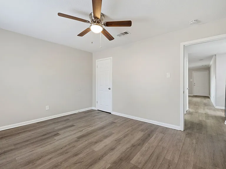 Residences at Overlook — Photo 45