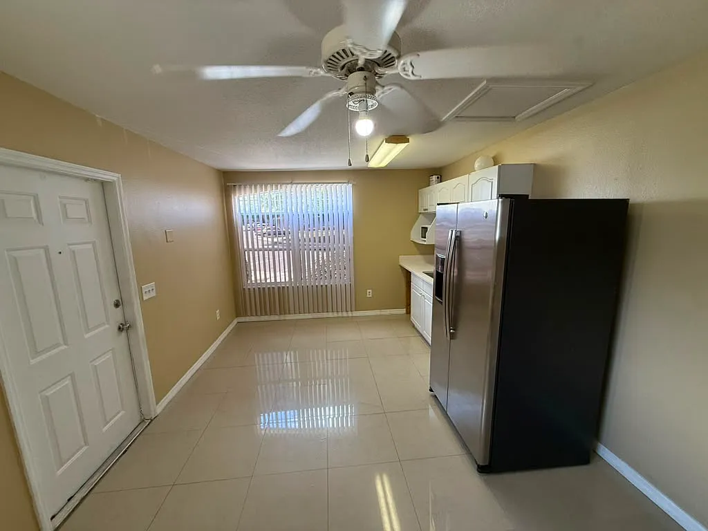 Studio, 500 sqft, $950 — Photo 3