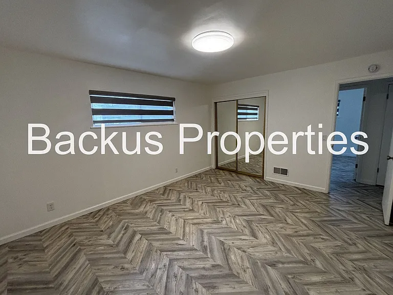681 Alice St — Photo 19