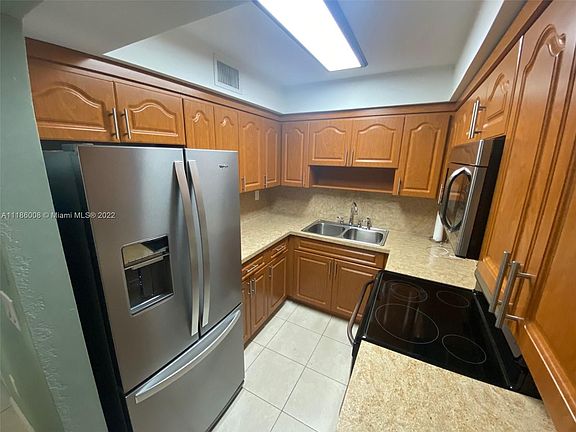 3rd image of 6214 SW 131st Ct APT 104