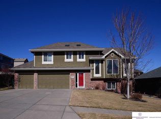 19654 Hopper St, Elkhorn, NE 68022