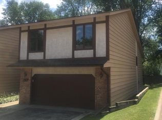 8236 Tamarack Trl, Eden Prairie, MN 55347
