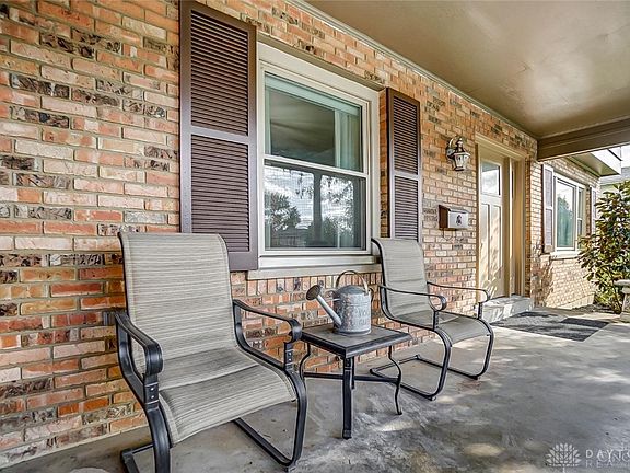 3rd image of 12190 Deerhorn Dr