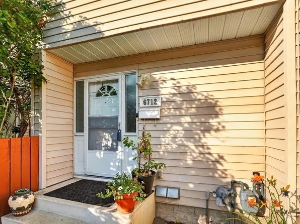 6712 36a Ave NW, Edmonton, AB T6K 1S3