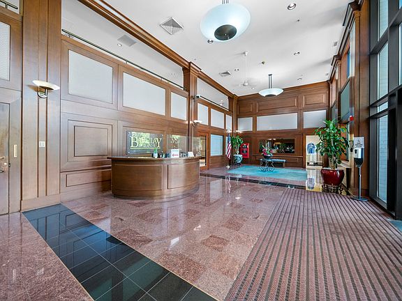 4th image of 4545 W Touhy Ave APT 424W