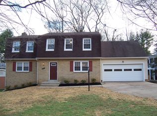 4771 Tapestry Dr, Fairfax, VA 22032