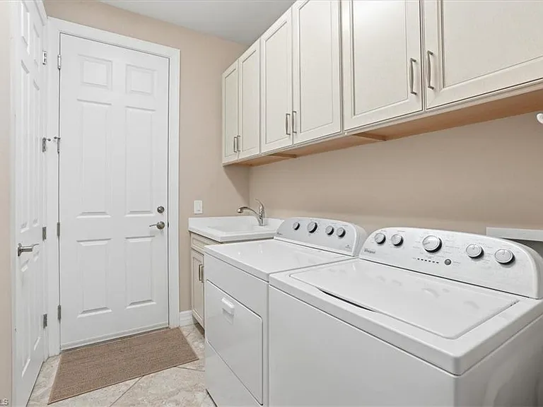 5769 Mayflower Way — Photo 23