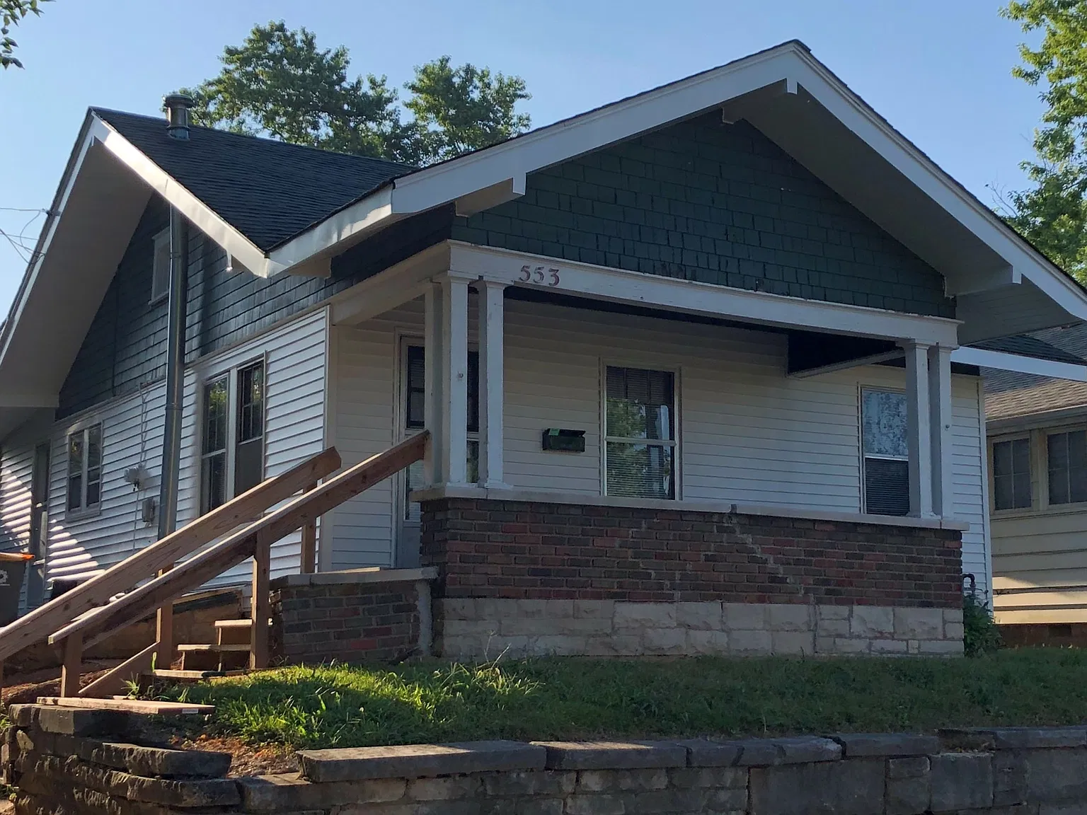 3 bed, 1.5 bath, 1000 sqft, $1,575 — Photo 1
