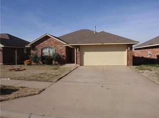 4021 Madison Ave, Moore, OK 73160