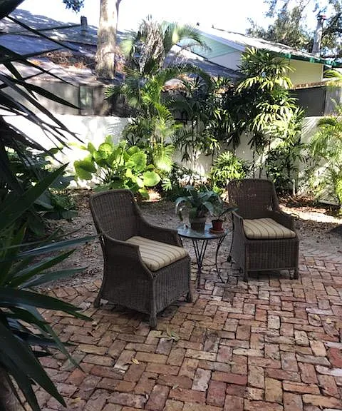 2521 W Maryland Ave #A — Photo 3