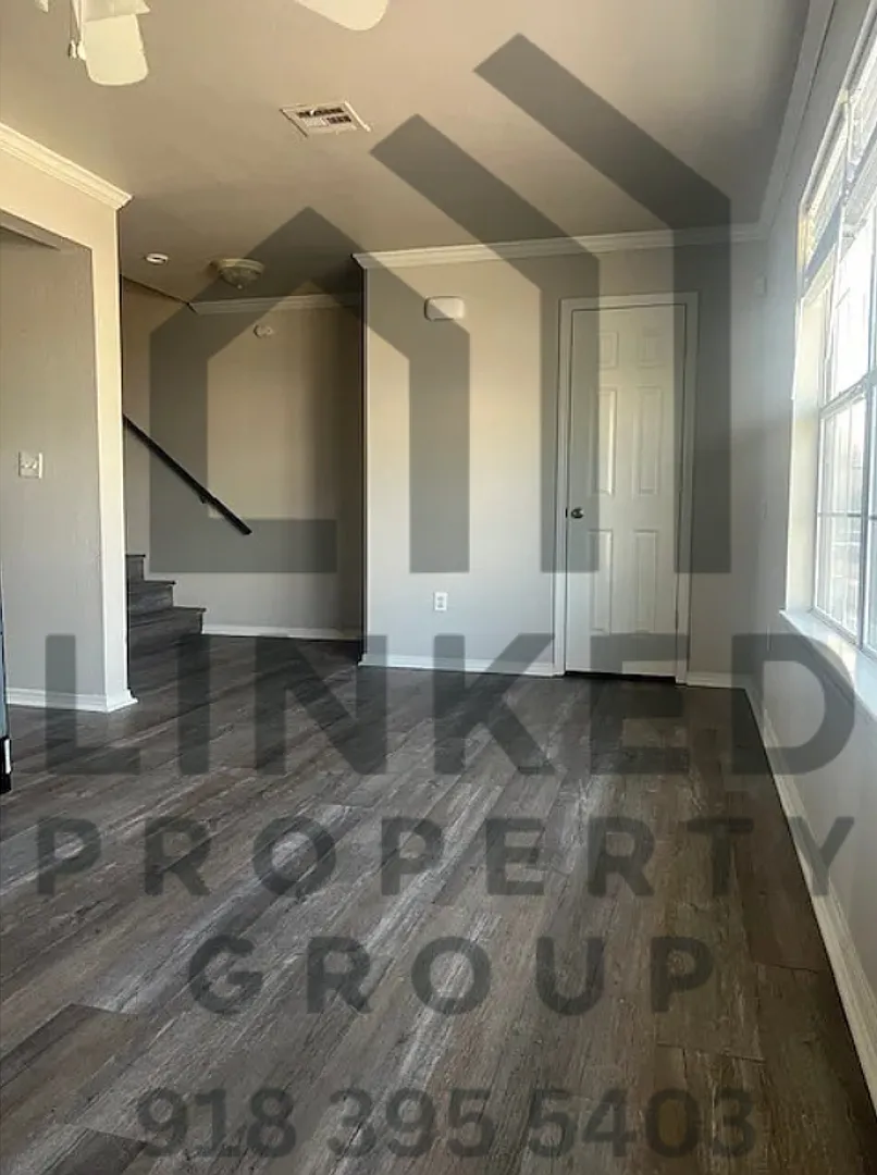 Townhome off Riverside in Tulsa! — Photo 3