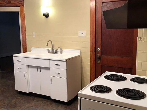 5th image of 64 Saint Florian St