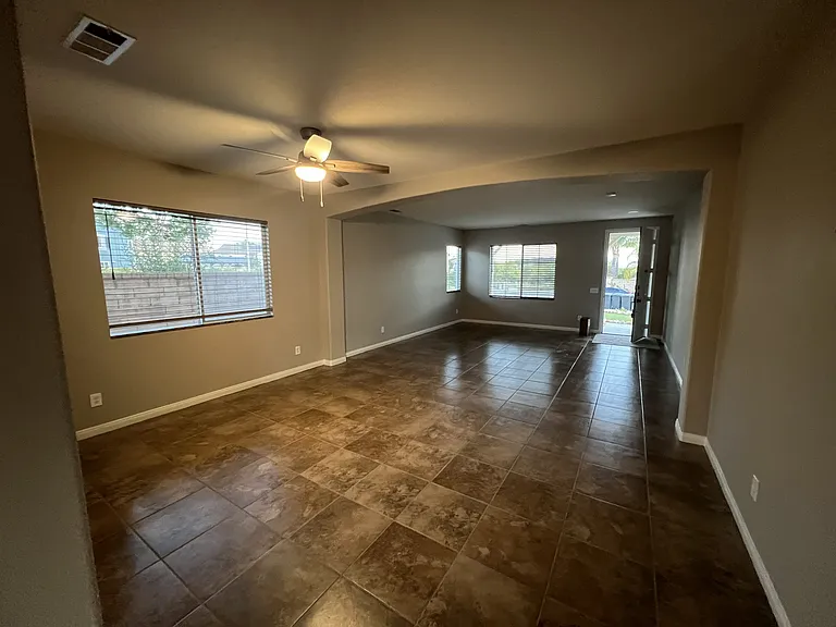 36005 Redgrave Way — Photo 10