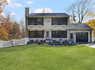 75 Hoxsie Rd, Richmond, RI 02892