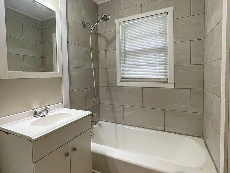 3412 W 9th St N — Photo 13