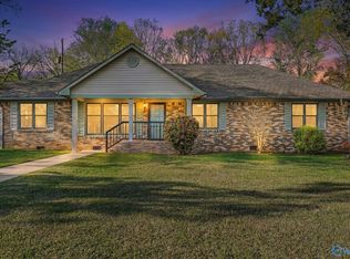 1209 Griffin Rd NW, Hartselle, AL 35640