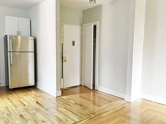 Rented by Bohemia Realty Group | media 22