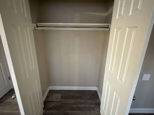 101 Green Oaks Dr #103