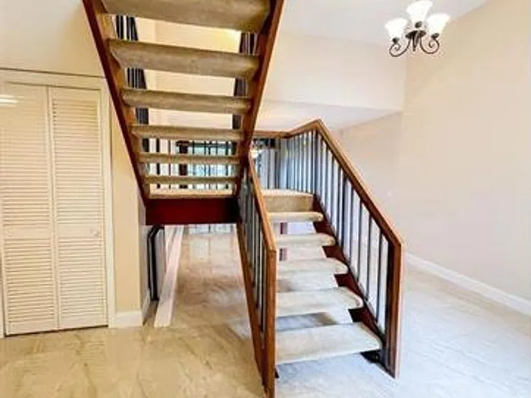 10740 S Golfview Dr #Townhouse 10740 — Photo 9