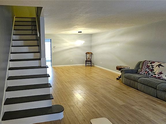 2nd image of 3702 Glenbar Ct