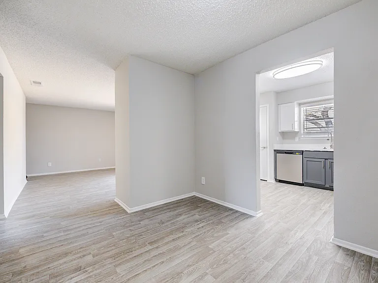 Bella Vista — Photo 17