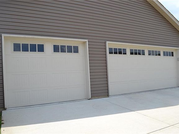 4th image of 3775 Basalt St