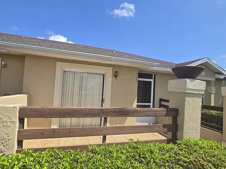 3194 Sandy Shore Ln — Photo 41