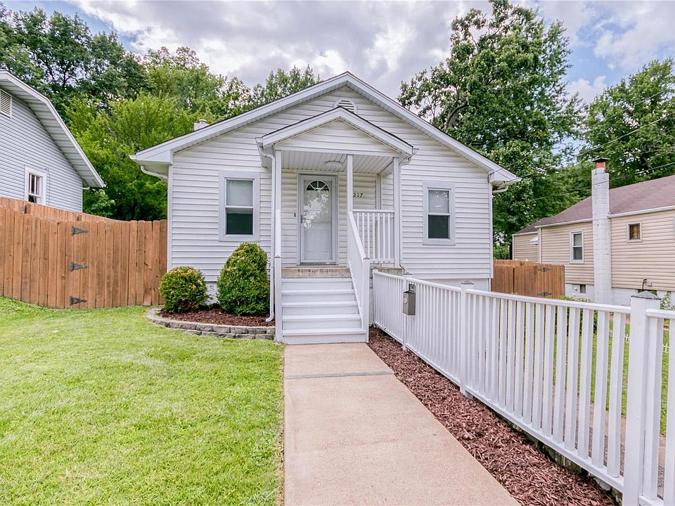1st image of 2217 Gaebler Ave