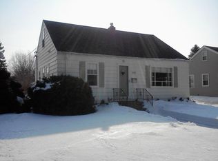 1441 7th St N, Fargo, ND 58102