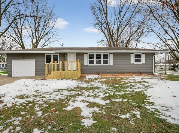 260 Ashworth Dr, Waukee, IA 50263