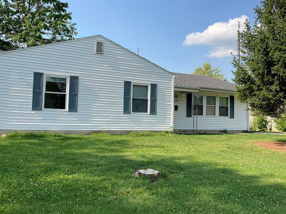 1st image of 1604 W Royale Dr