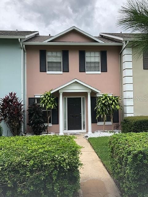 1st image of 102 S Primrose Dr