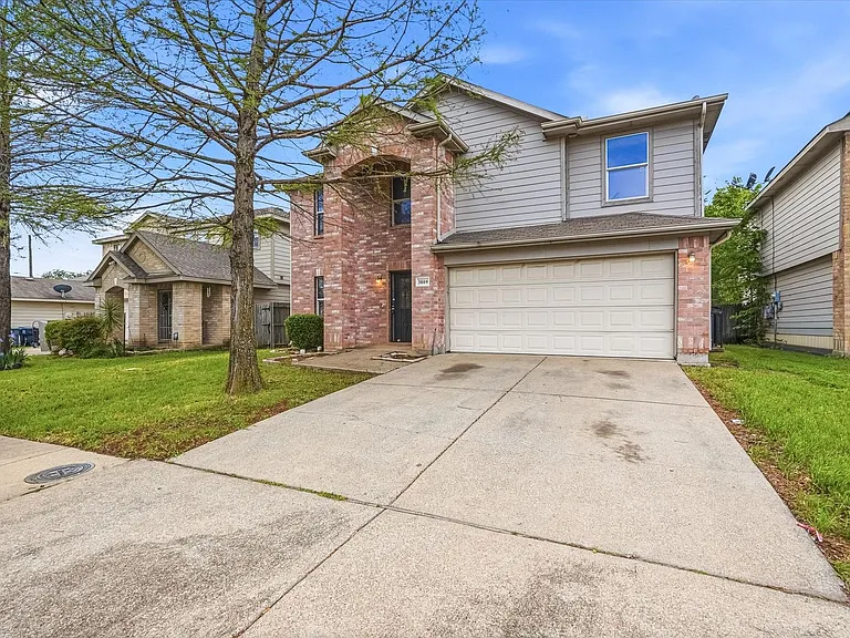 3009 Dusty Oak Dr — Photo 2