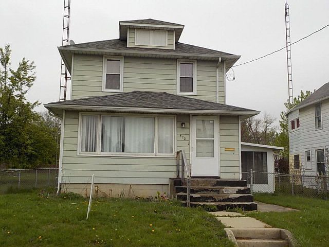 1st image of 520 Oak St
