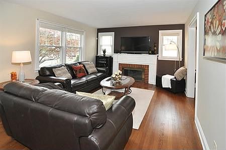 Living Room - view 2